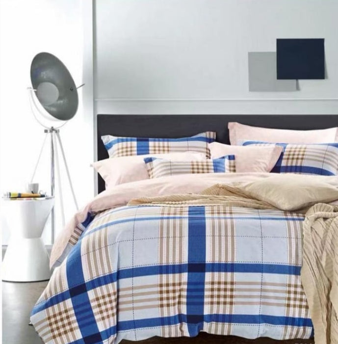 Beautiful checkered  American Bedsheet and Duvet